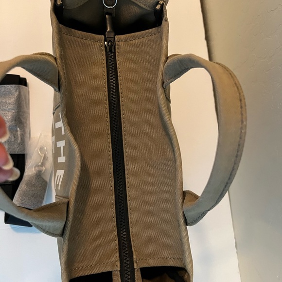 Marc Jacobs Olive Green Tote Bag - Picture 6 of 15